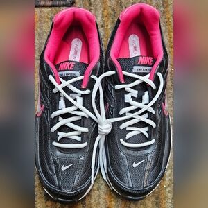 Women's Running Shoes. Nike Initiator, Size 11 US.